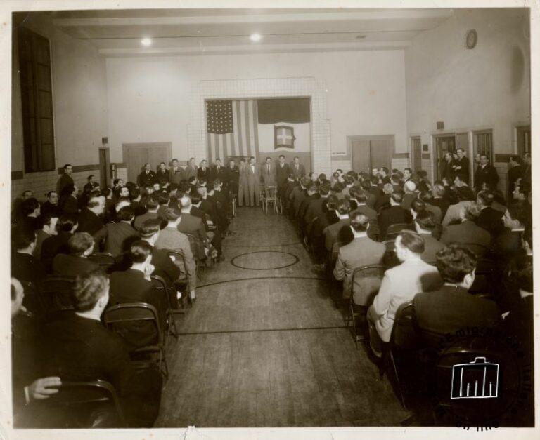 Estados Unidos, Pensilvania, Filadelfia, 1938. Reunión de una asociación de inmigrantes