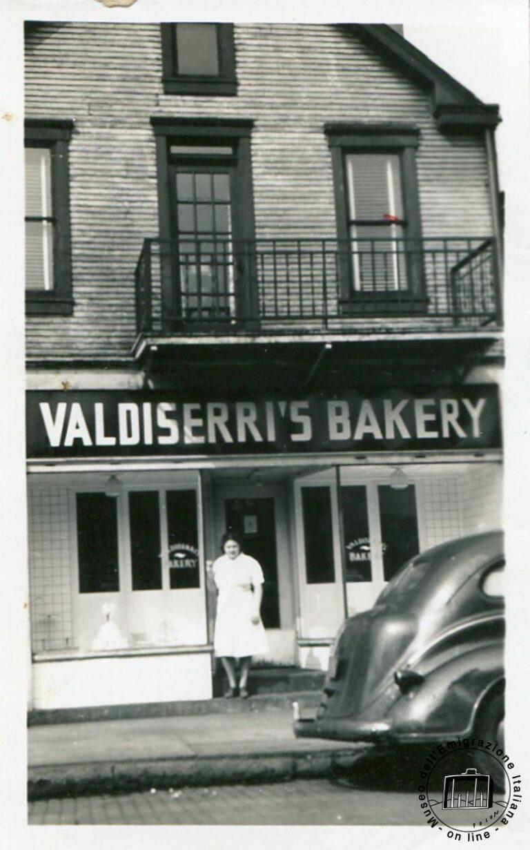 USA, Pennsylvania, Charleroi, 1946. Panetteria Salotti Valdiserri