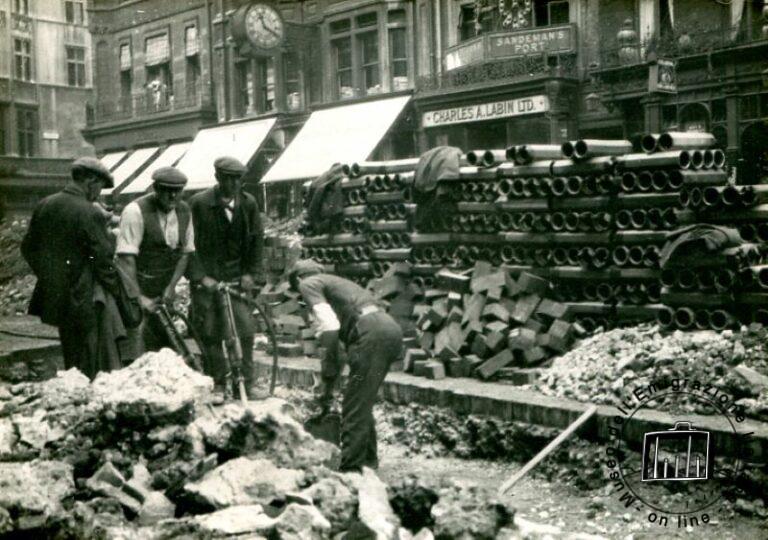 Gran Bretagna, Inghilterra, Londra, anni trenta. Lavori stradali